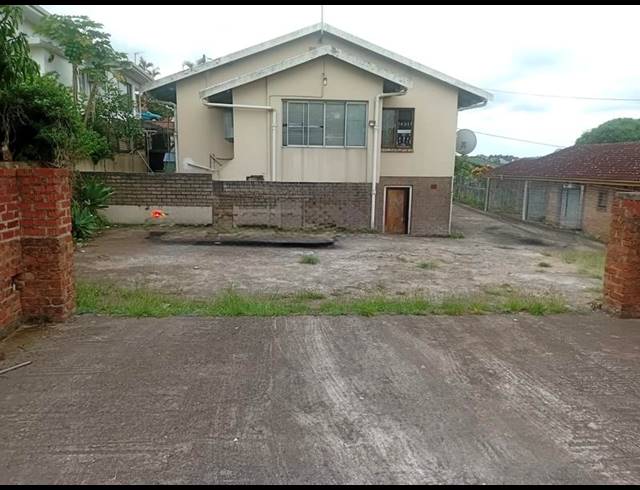 4 BEDROOM HOUSE FOR SALE IN PARLOCK